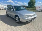Volkswagen Golf 1.6 Sport - Volkswagen Golf aus 2003: 1.6