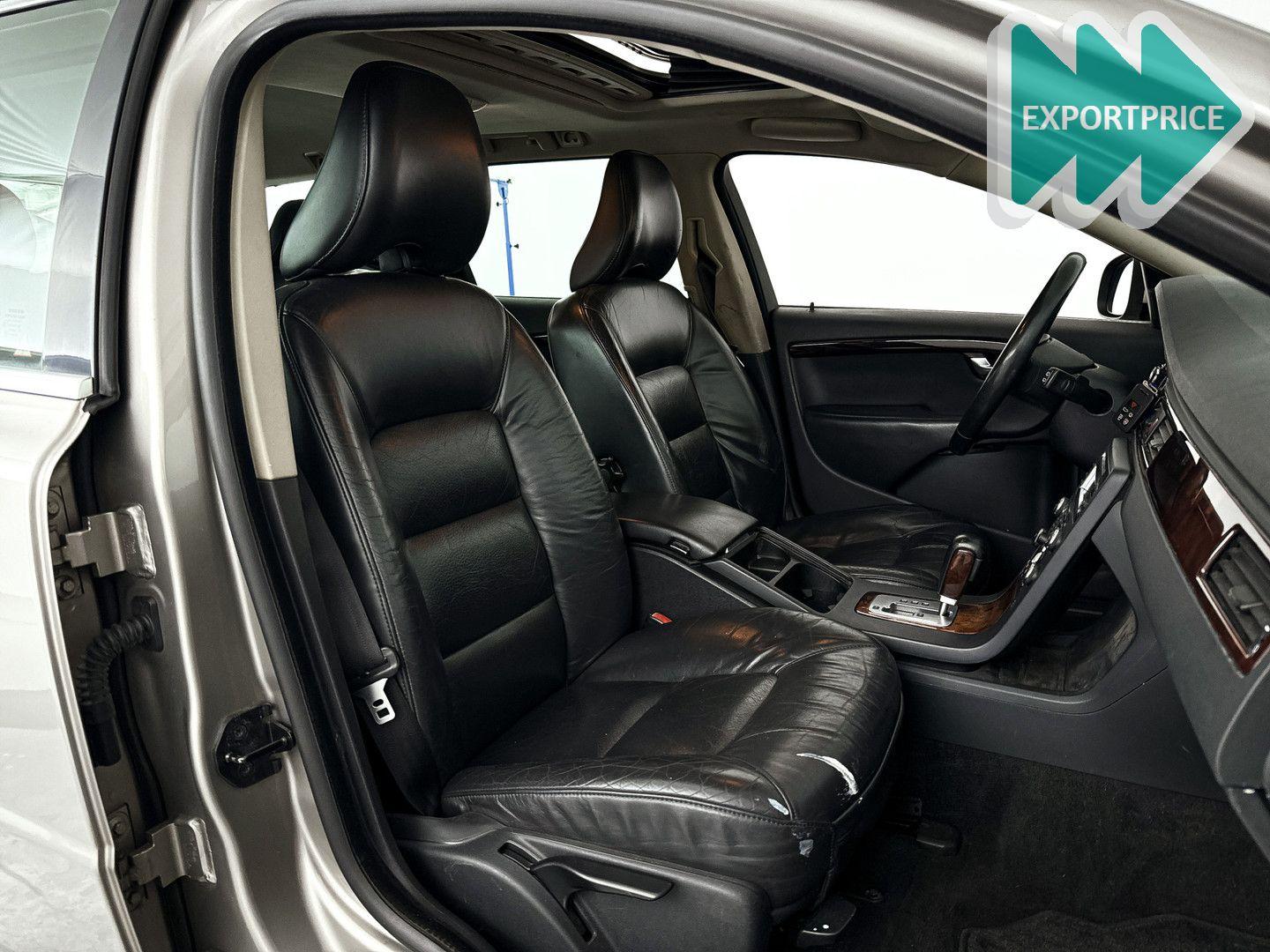 Volvo V70 2008 — photo 20