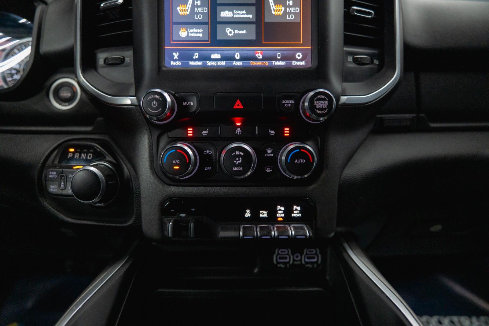 Fahrzeugabbildung Dodge RAM 5.7 V8 HEMI 4x4 LIMITED NightOffroad LONGBED