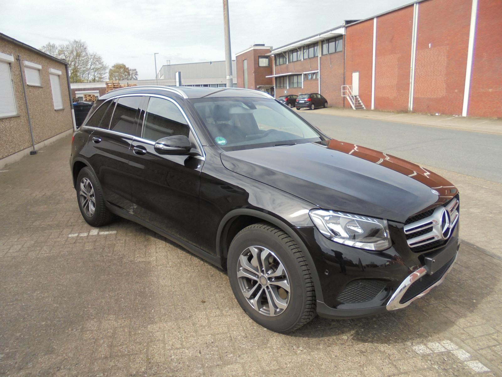 Mercedes-Benz GLC 250 d 4Matic 1. Hand Kamera AHK