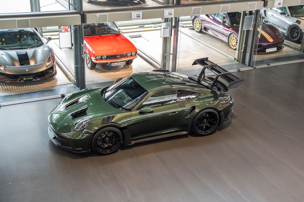 Porsche 992 GT3 RS - Clubsport - 95KM- PTS Loakgreen