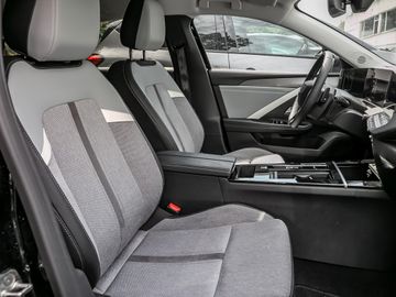 Opel Astra L Sports Tourer 1.5 Elegance Kamera