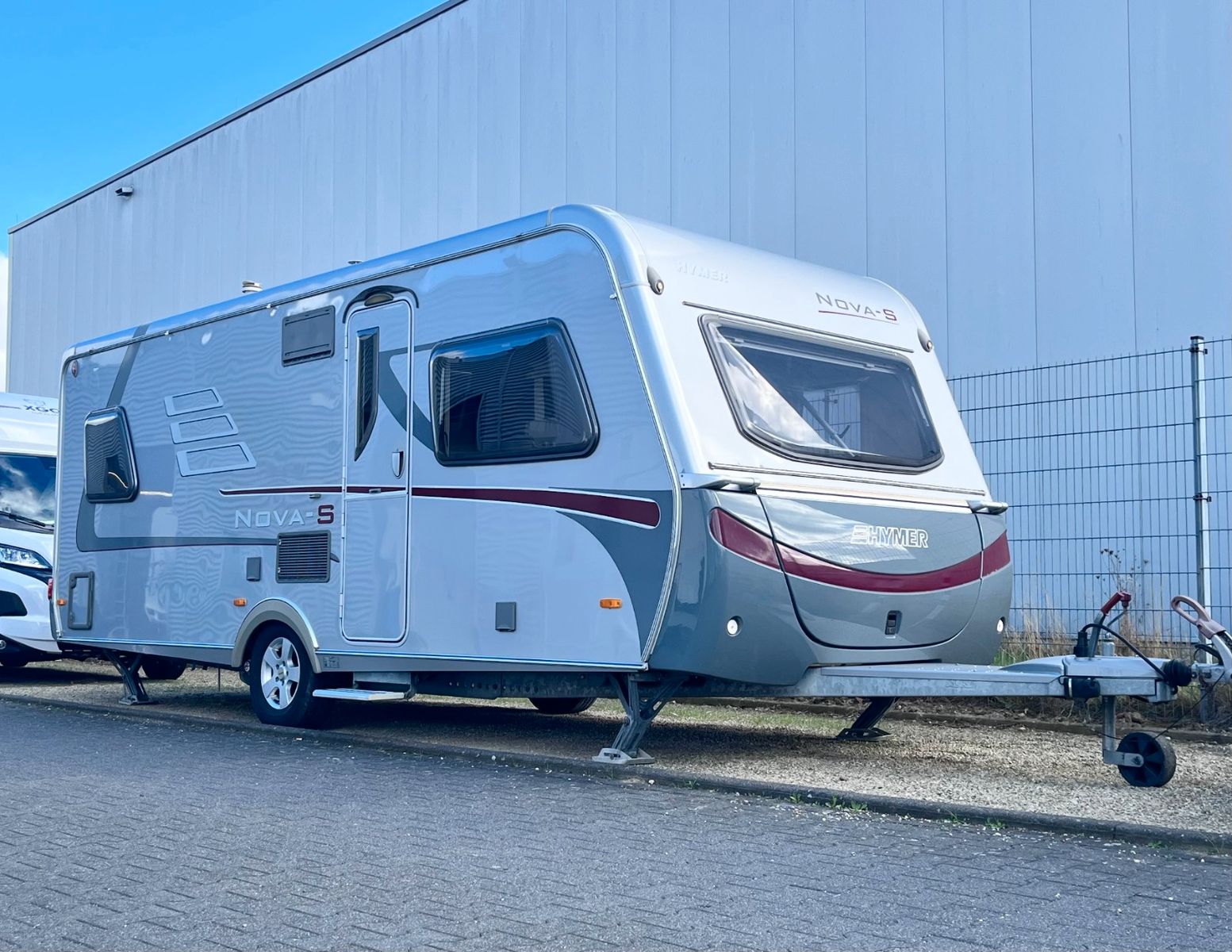 Fahrzeugabbildung HYMER / ERIBA / HYMERCAR Nova S 546 -Kinderbett, Solar, Mover -