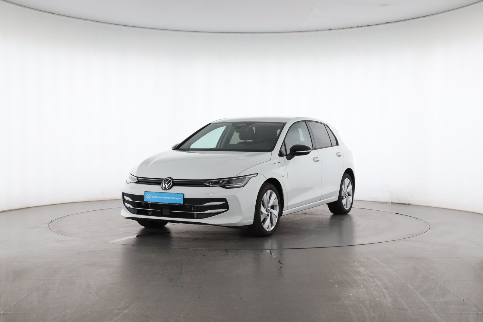 Volkswagen Golf VIII 1.5 TSI DSG eHybrid Energy AHK foto 2