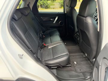 Land-Rover Discovery Sport - 10