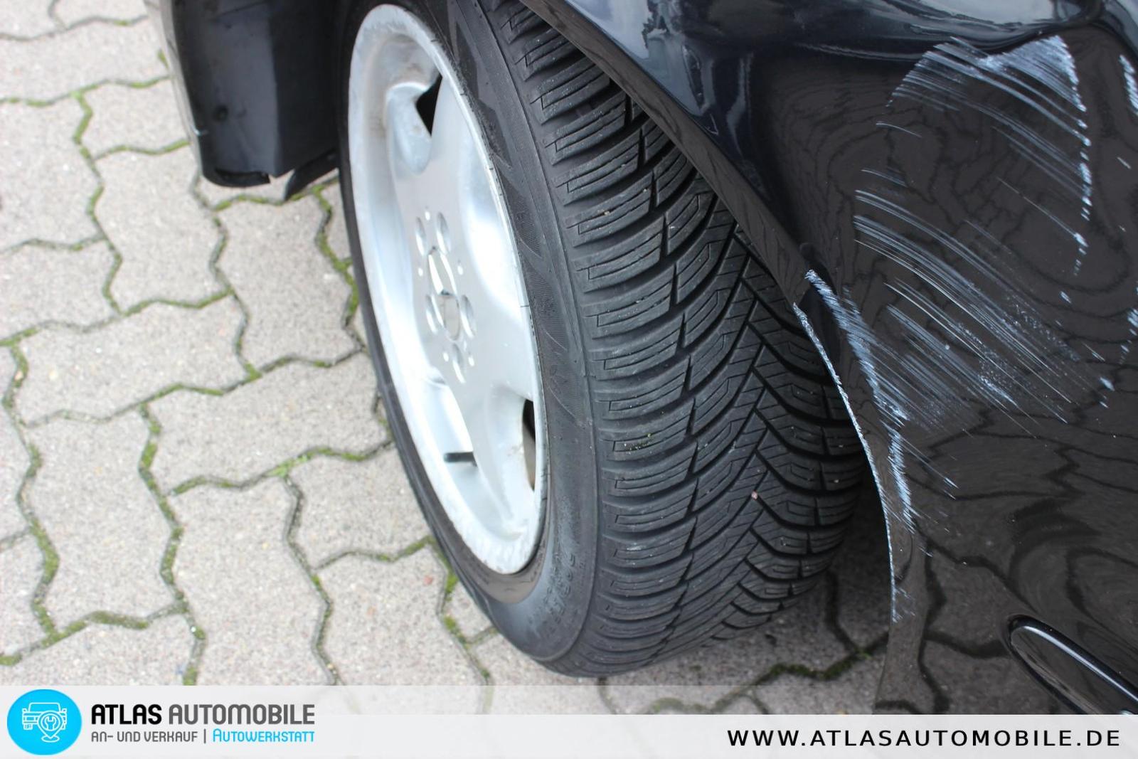 Mercedes-Benz C220 2004 — photo 10