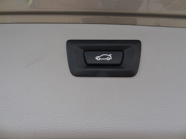 Fahrzeugabbildung BMW 318d Advantage/2.Hd/Navi/LED/AHK/SitzH/TopZust/