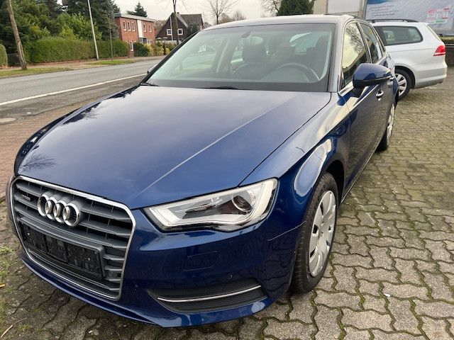 Audi A3 Sportback ambiente Quattro,Navi,Leder,Garanti