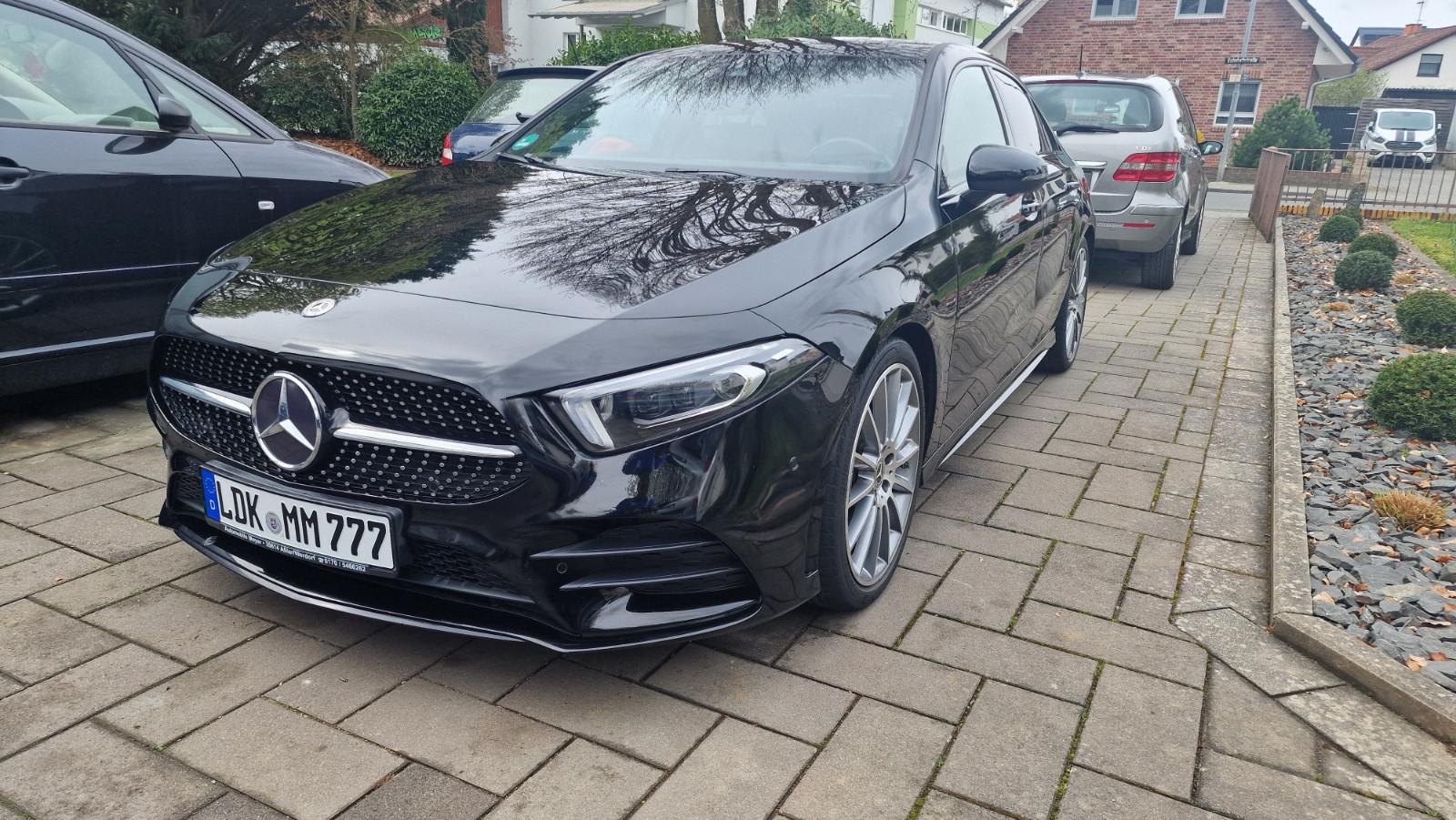 Mercedes-Benz A 220 d Limousine AMG Line, Standhz, Night-Paket