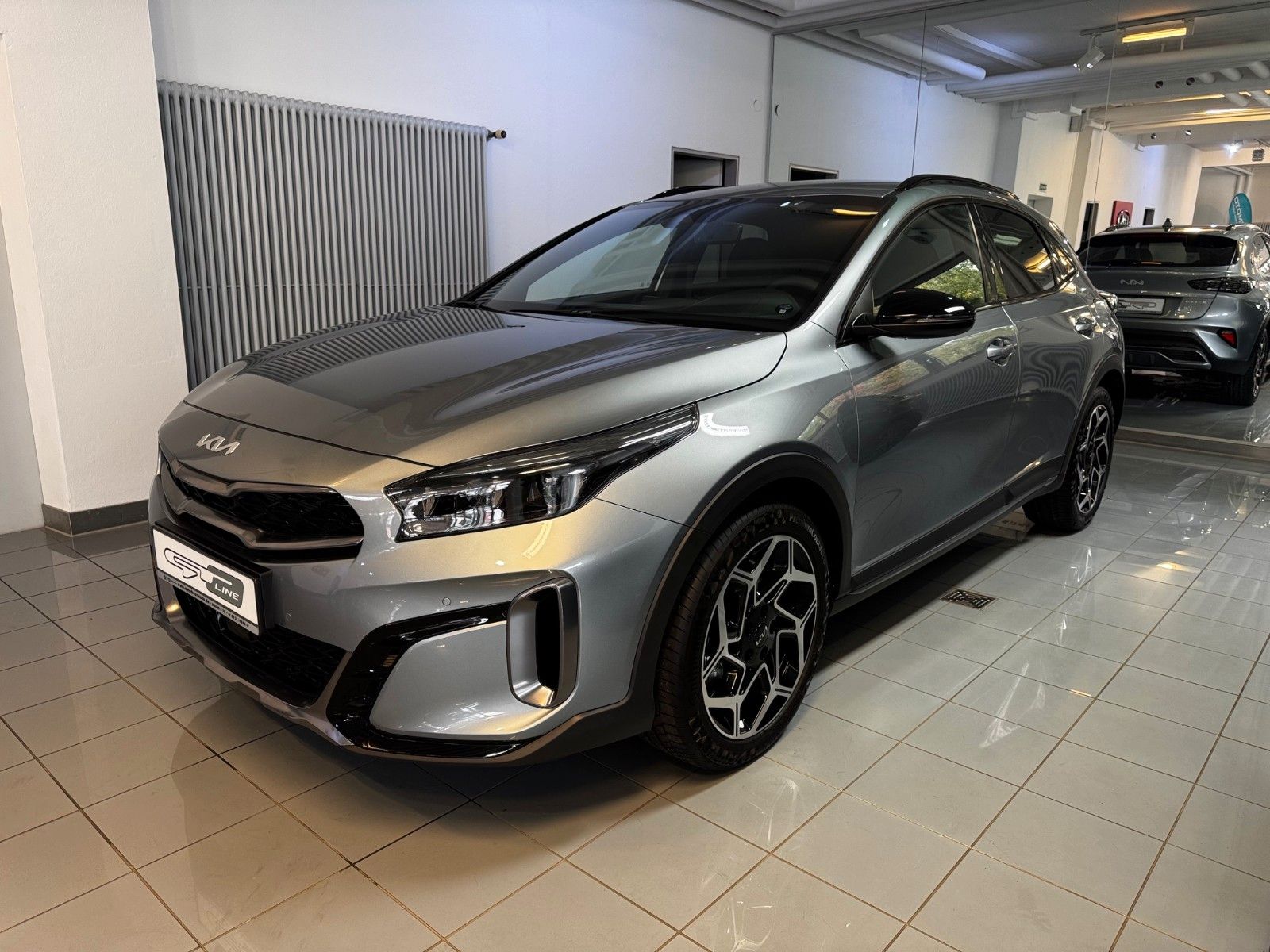 Fahrzeugabbildung Kia XCEED 1.6T 180PS GTL LEDER NAVI KAMERA KLIMAAUT.