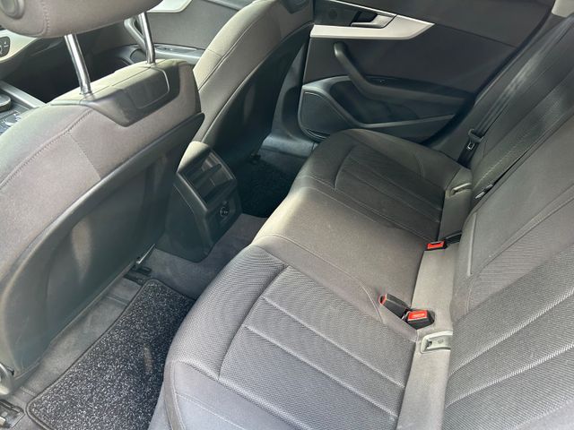 Fahrzeugabbildung Audi A4 Avant Automatik+Navi+SHZ+WR+LM+BT+PDC+LED+