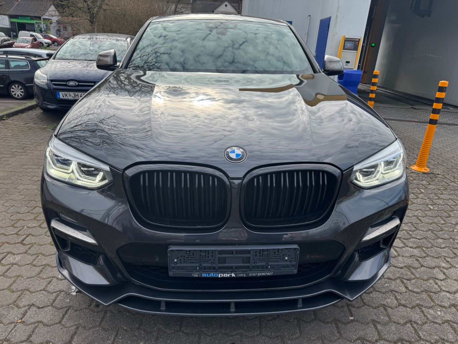 Fahrzeugabbildung BMW X4 M40 Leder+HUD+LED+HarmanKardon+Spur+Toterwink