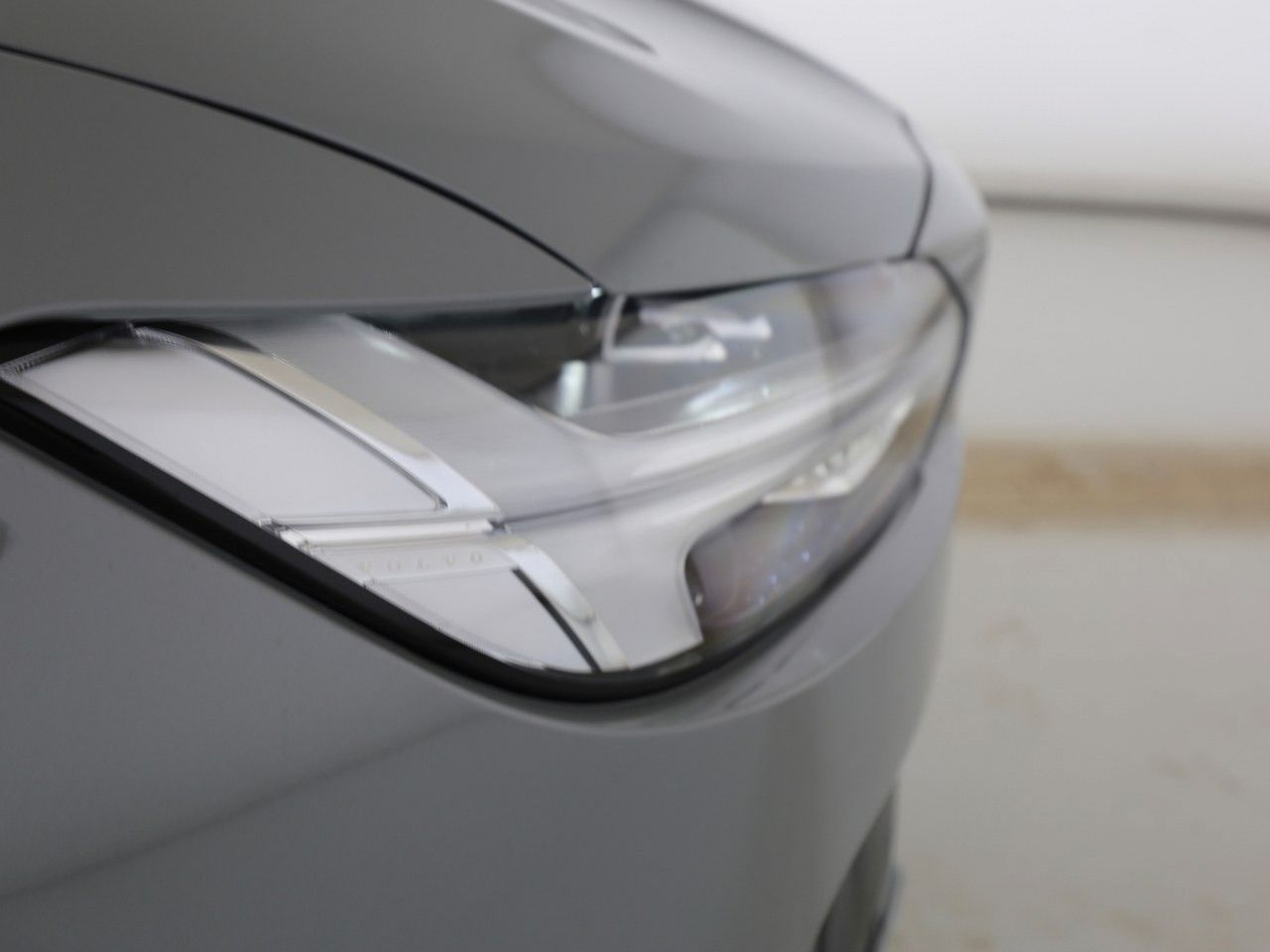 Volvo V90 T6 Plus Dark  Plug-Hybrid*Pano*HUD* foto 15