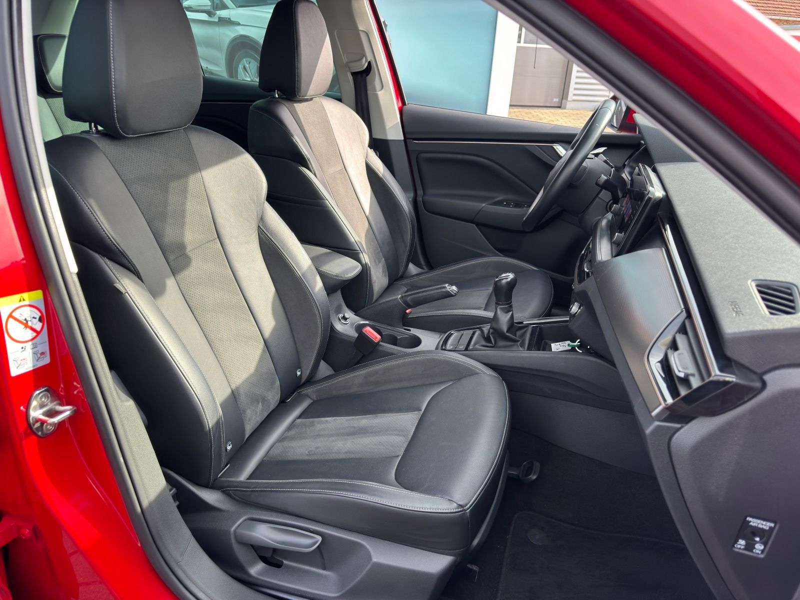 Fahrzeugabbildung SKODA Kamiq 115PS 6-Gang*PDC*LED*Alcantara/Leder