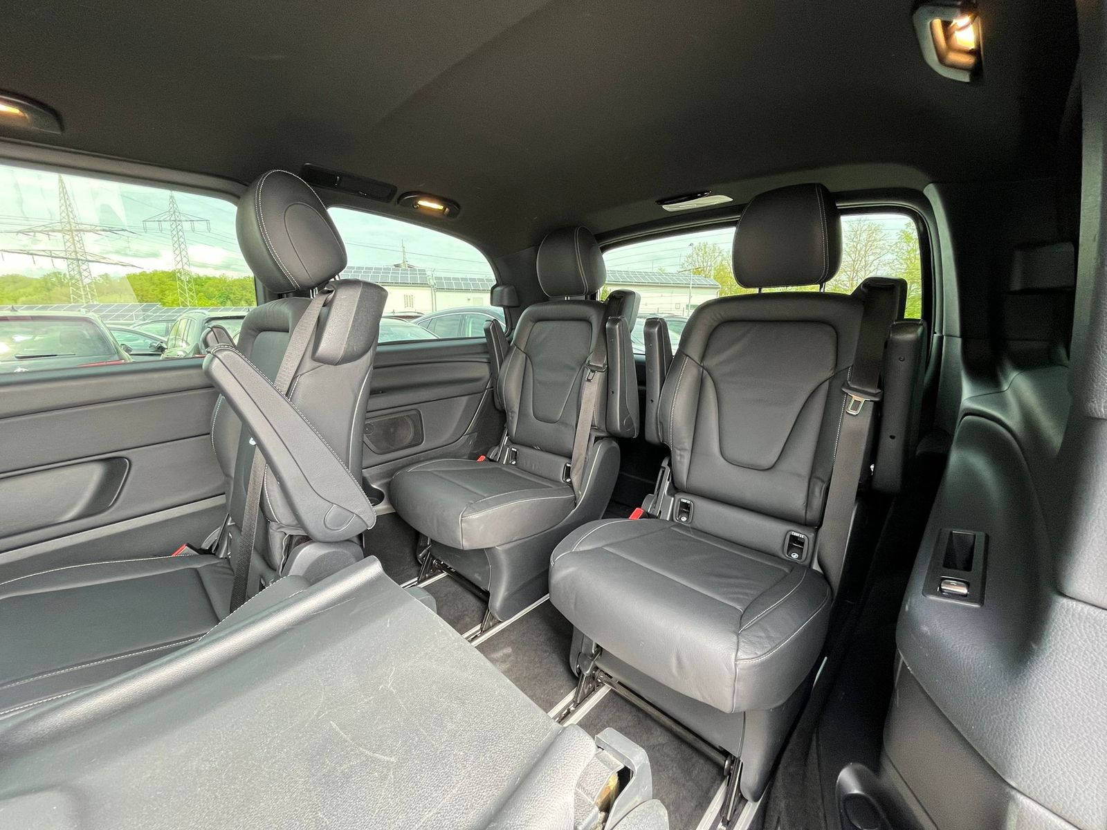 Fahrzeugabbildung Mercedes-Benz V 250 d EDITION 21 kompakt AMG NIGHT*LED*LEDER