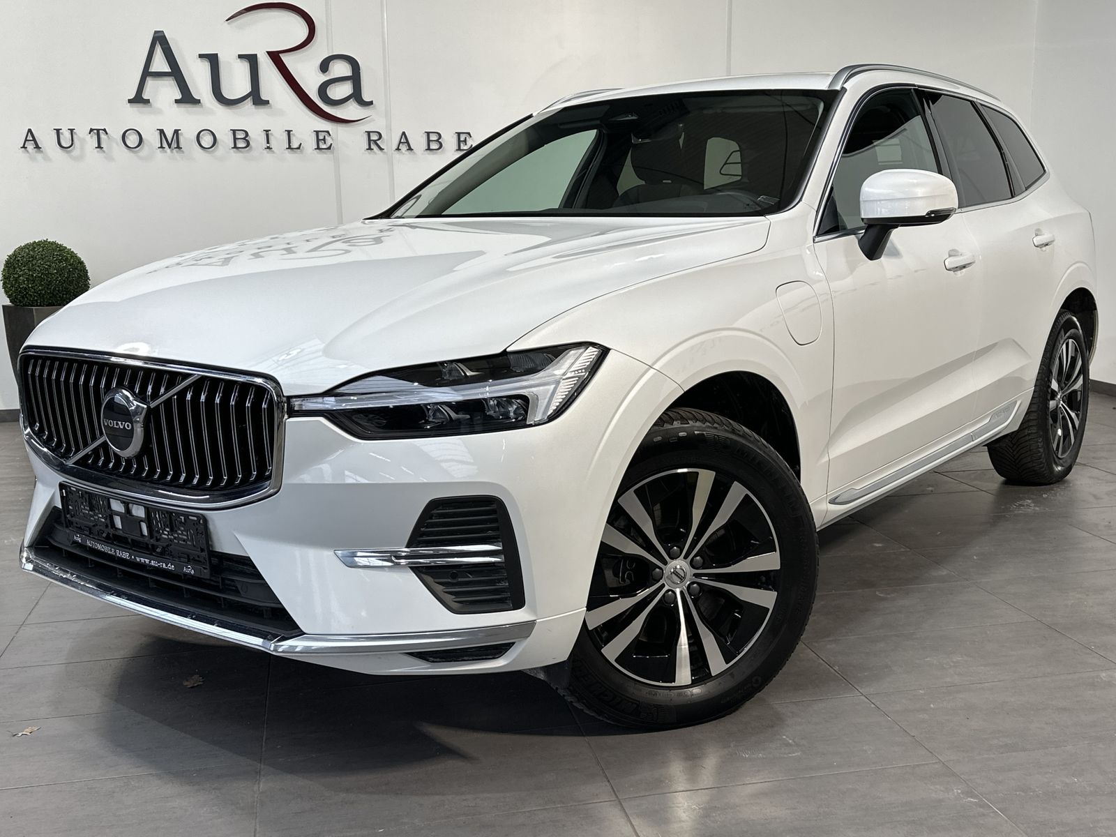 Fahrzeugabbildung Volvo XC60 T6 AWD Inscription Expression NAV+LED+AHK