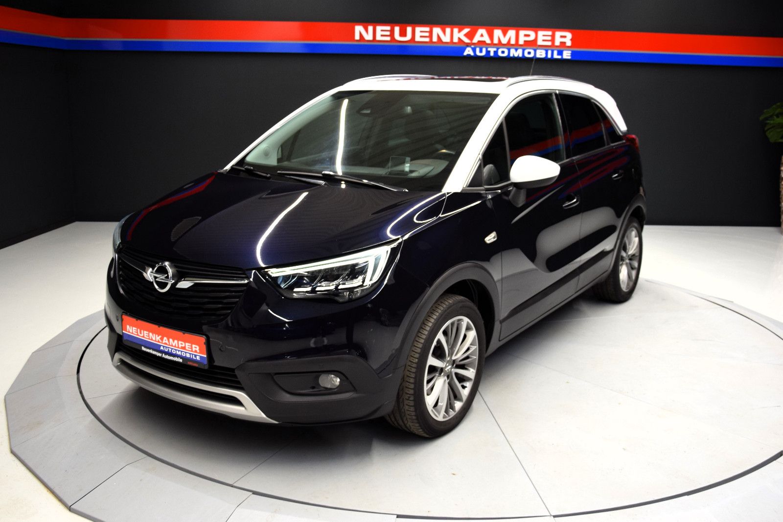 Fahrzeugabbildung Opel Crossland X Ultimate Panorama HuD AHK