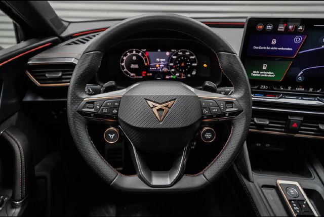 Leon VZ ST 2.0TSI 333PS DSG 4x4 PANO/AHK/NAV/ACC