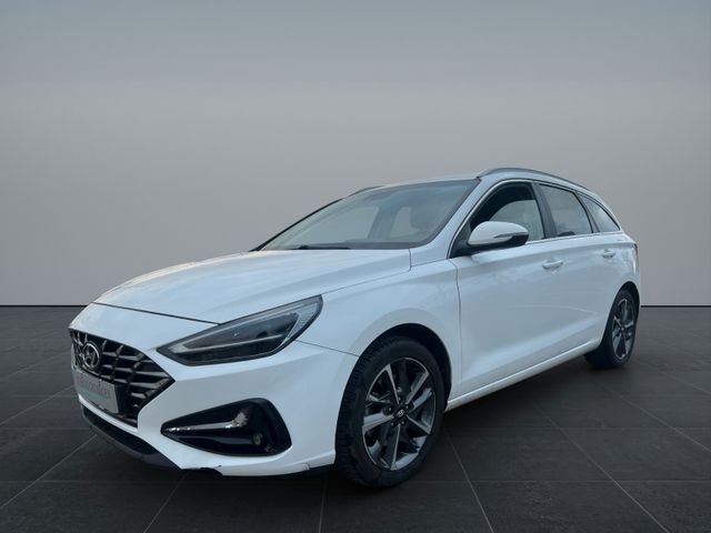 Hyundai i30 1.6 Crdi 2022*LED*Kamera*Navi*