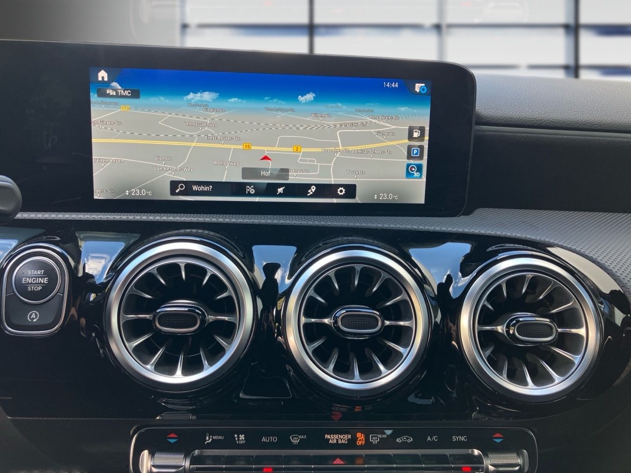 Fahrzeugabbildung Mercedes-Benz AMG A 45 4M+ NIGHT+MULTIBEAM+KEYL+AMBIENTE+KAM++