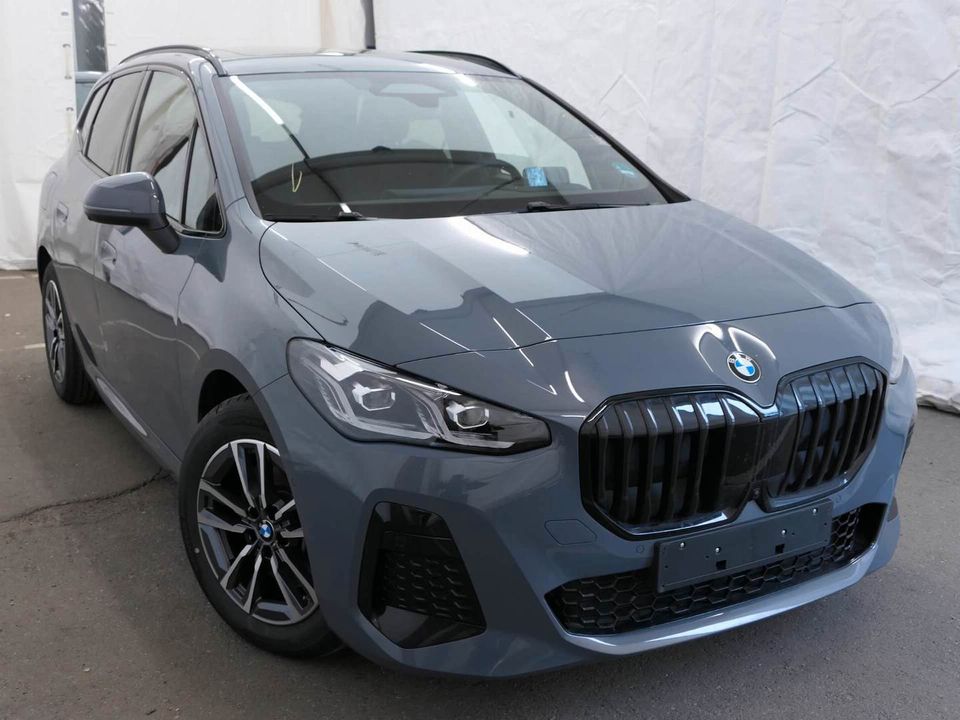 BMW 223 Active Tourer - Bild 2