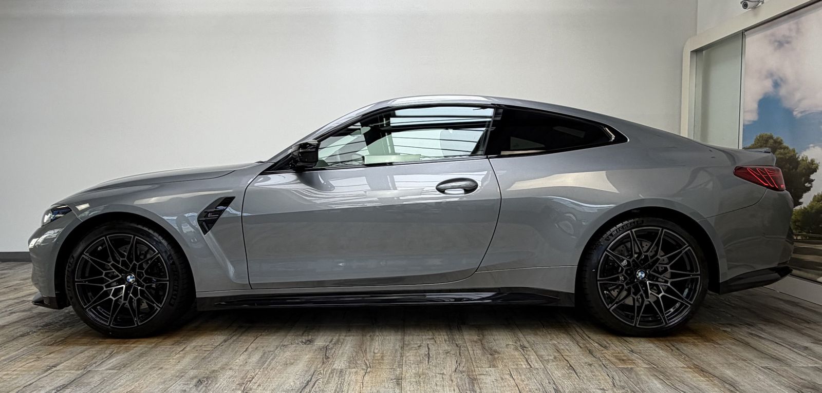 BMW M4 xDrive Competition Sitzlüft ACC 360° Carbon imagem 3