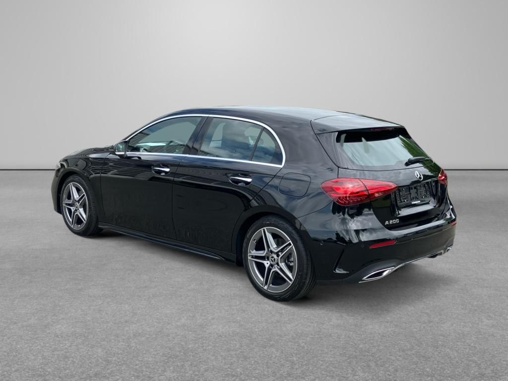 Fahrzeugabbildung Mercedes-Benz A 200 AMG*AHK*DISTR*KAMERA*KEYLESS*NAVI*LED