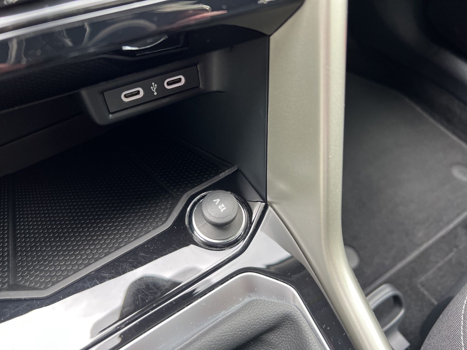 T-Roc Move 1.0 TSI Navi*Kamera*LED*App-Connect
