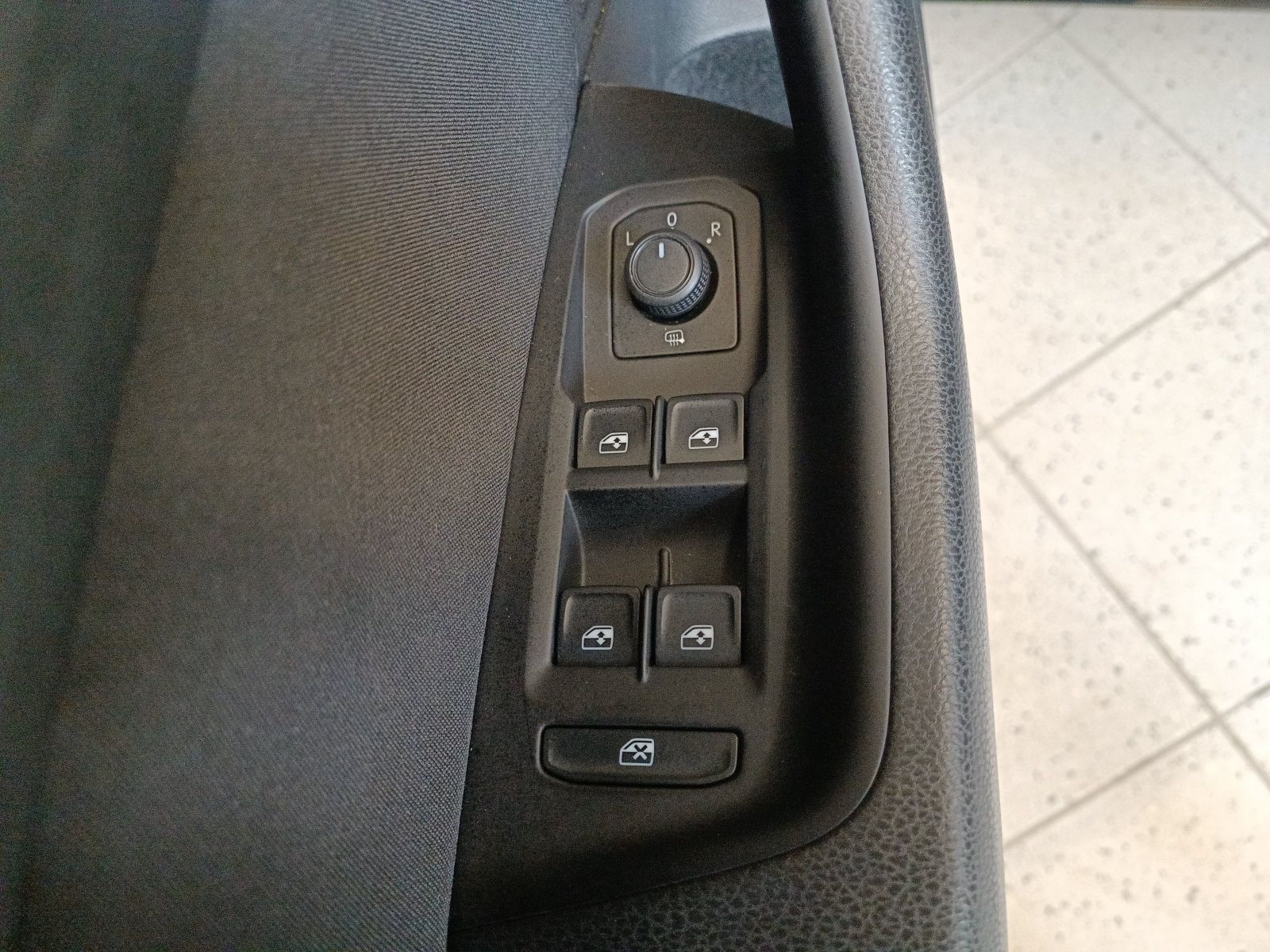 Volkswagen Passat - Bild 15