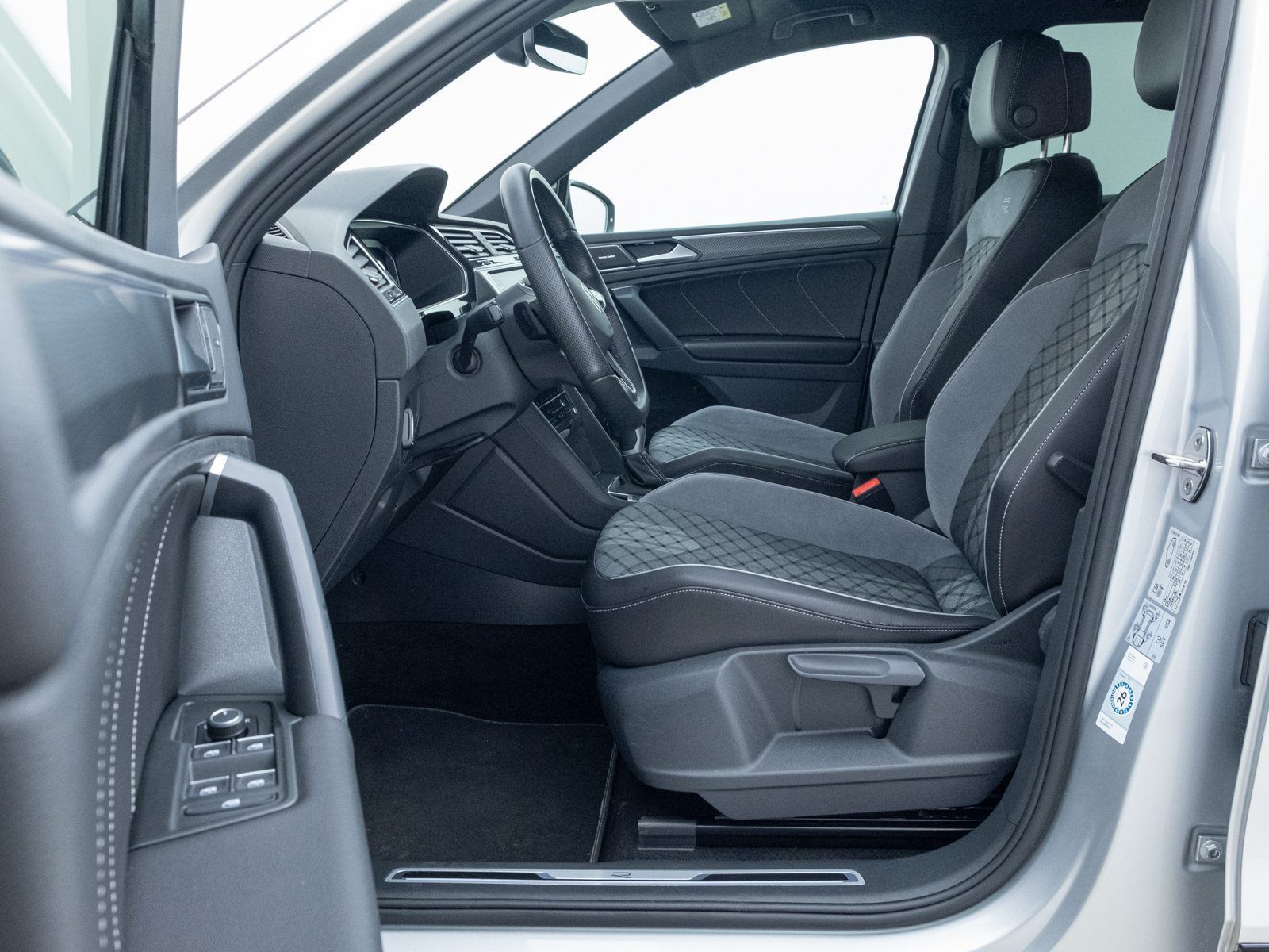 Volkswagen Tiguan - Bild 12