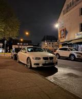 BMW E93 320i M Paket Facelift - BMW 320: 320i M Paket