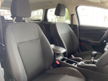 Ford Focus - 7