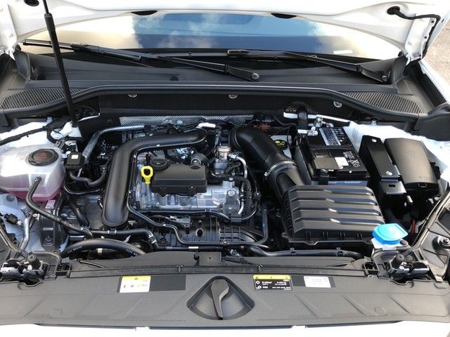 Fahrzeugabbildung Audi Q2 30 TFSI basis LED  DAB  Navi Vorbereitung