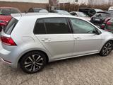 Volkswagen Golf VII 1,5 96kw Navi/LED/ Sitzhzg/ParkAssist - Volkswagen in Saarbrücken