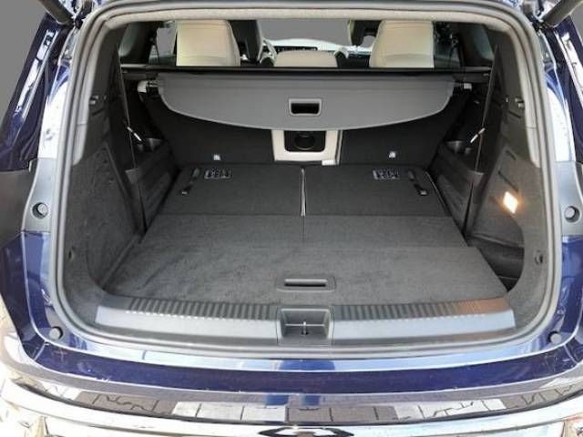 Fahrzeugabbildung Renault Espace 6 Iconic E-Tech Full Hybrid 200 7- Sitzer