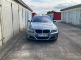 BMW 320 i E90 - BMW 320: E90