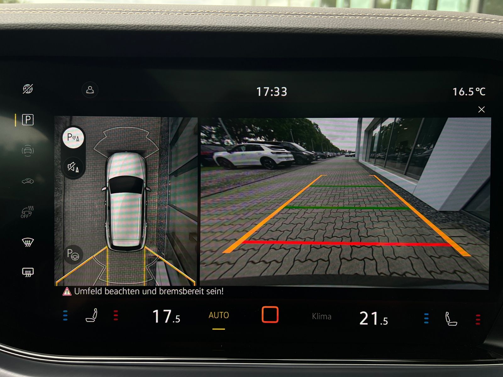 Fahrzeugabbildung Volkswagen Touareg R-Line 3.0 TDI 4MOTION *AHK, BlackStyle,