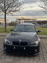 BMW 320i - Sthz | M - Paket | 8 - Fach bereift  - BMW 3er Reihe aus 2009: Coupé