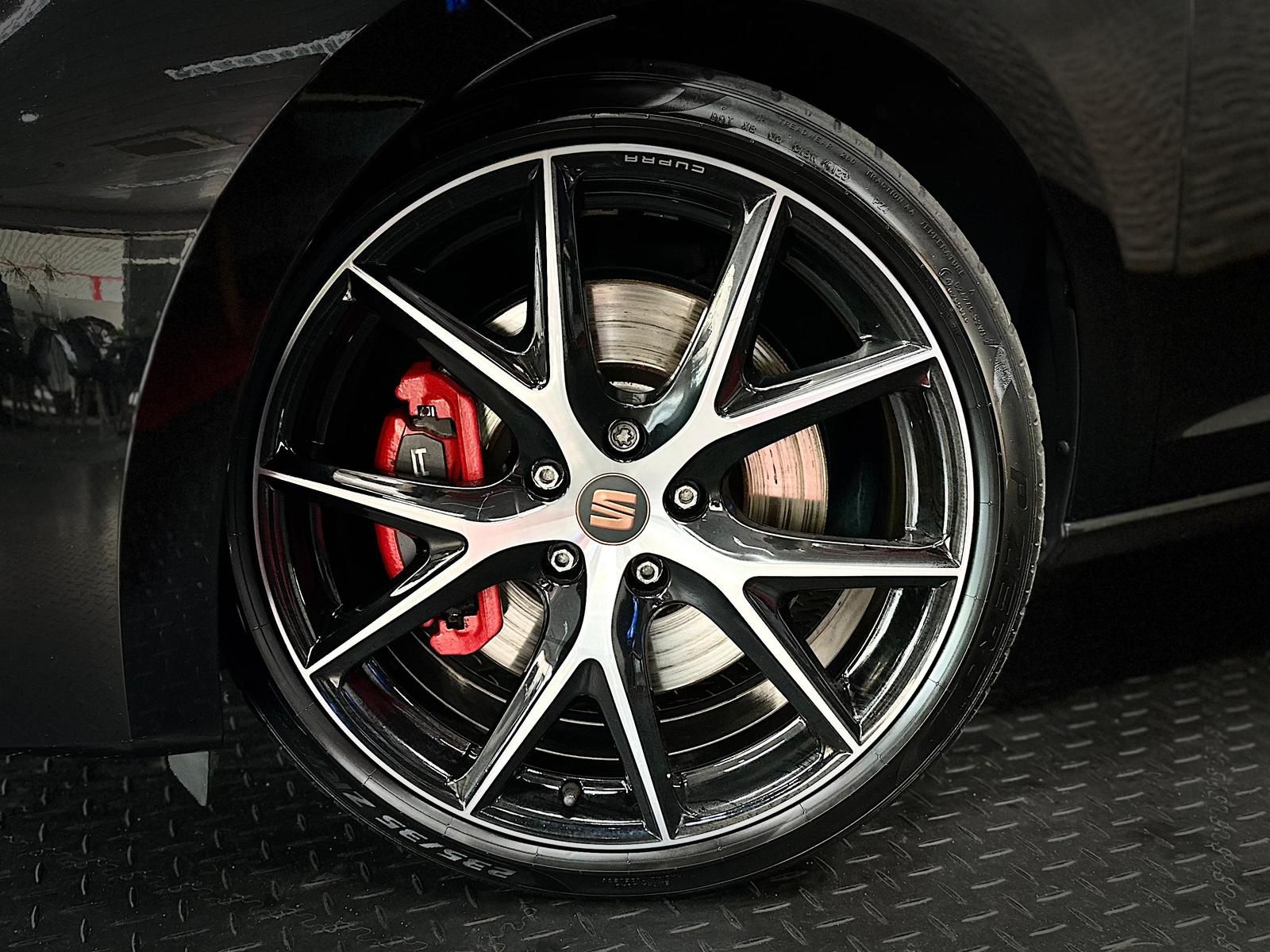 SEAT Leon ST 2.0TSI CUPRA 300 4DRIVE LED#PANO#ACC#SHZ - Image 9