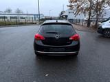 Opel Astra J Lim. 5-trg. Active TÜV -03/27 - Opel Astra mit Diesel-Antrieb: 2.0