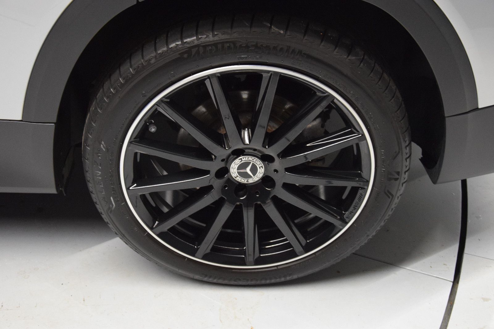 Fahrzeugabbildung Mercedes-Benz GLB 220 d AMG Line Pano. Kamera LED AHK 20 Zoll