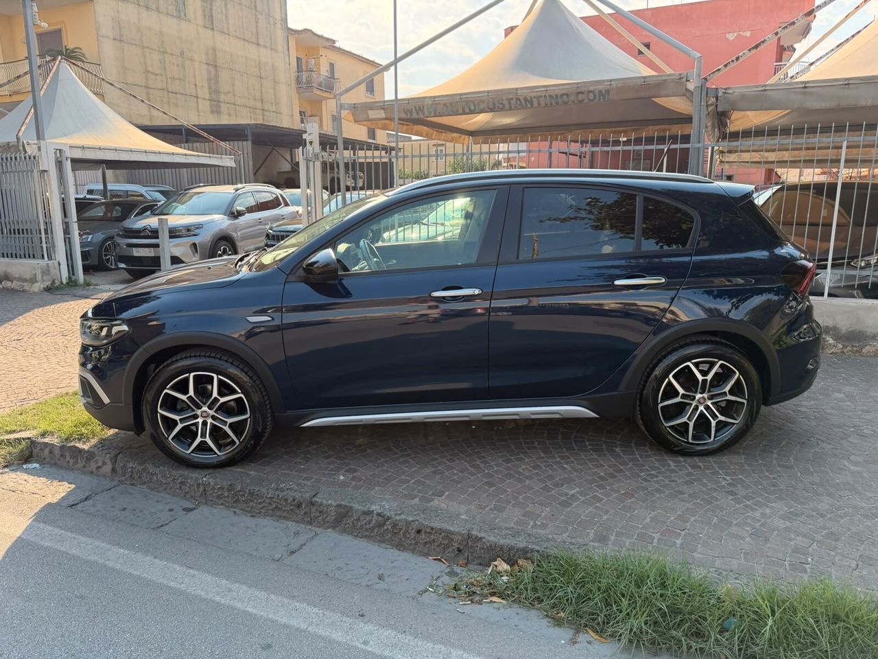 Fiat Tipo 1.6 Mjt S&S 5 porte Cross imagem 2