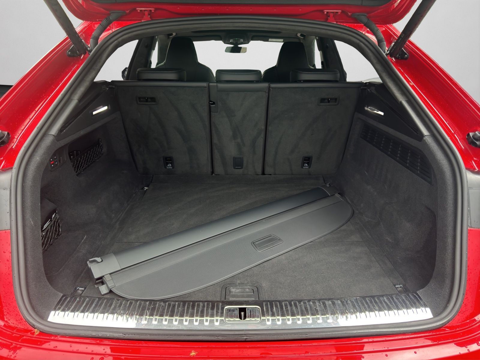 Audi SQ8 - Bild 16