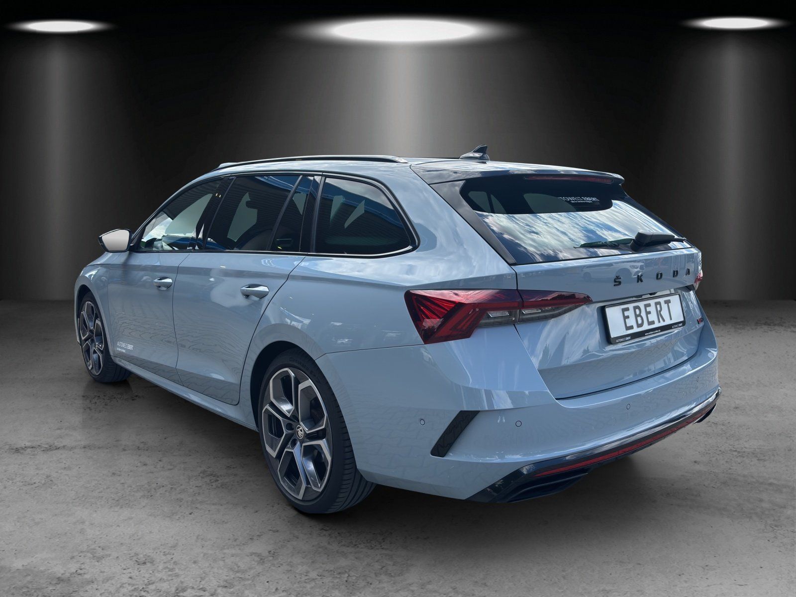 Fahrzeugabbildung SKODA Octavia Combi RS Final Edition 2,0 TDI 147 kW DS