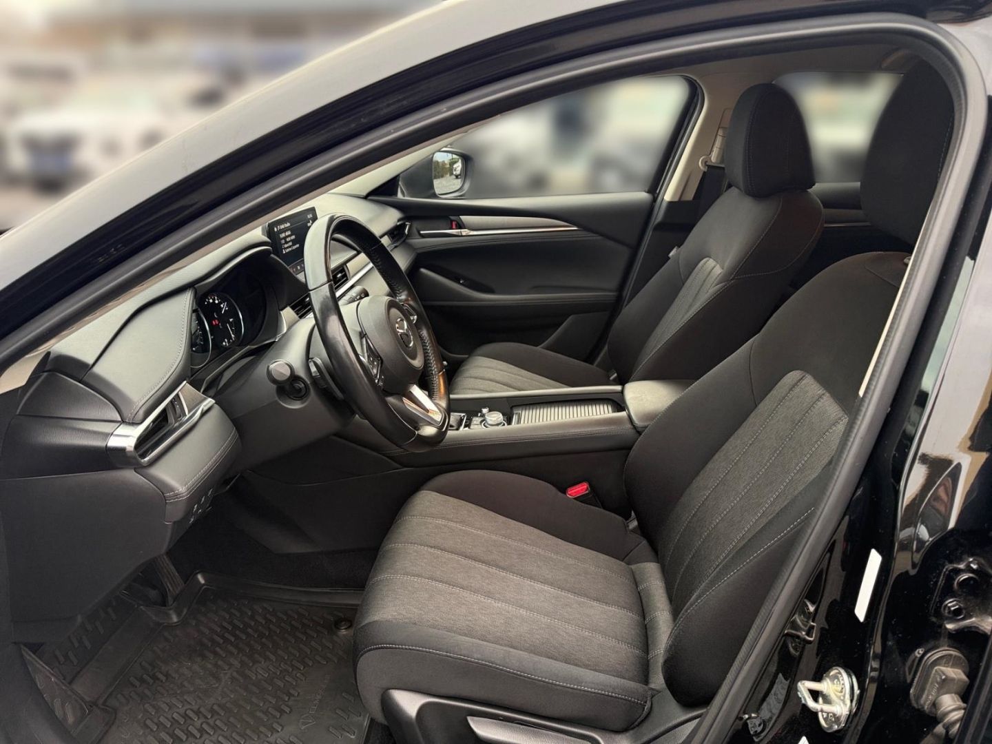 Fahrzeugabbildung Mazda 6 Kombi Sports-Line 2.5 Allwetterreifen HU/AU