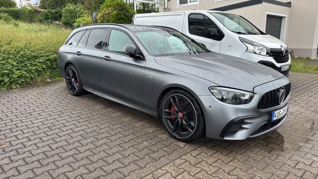 MERCEDES-BENZ E 53 AMG Pano, Magno, Massage, Junge Sterne.
