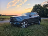 Mercedes-Benz ML 500 4MATIC V8, AHK, Panoramadach, Leder - graue Mercedes-Benz ML-Klasse
