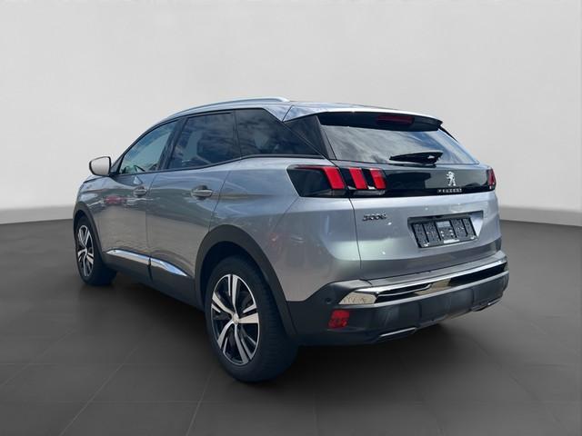 Peugeot 3008 Allure 1.2 PT EAT8 +PANO+NAVI+LED+SHZ+CARPL
