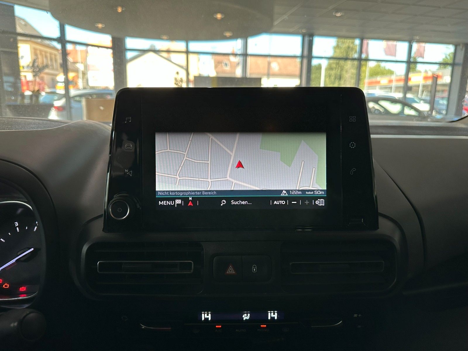 Fahrzeugabbildung Citroën Berlingo Shine M 1.2T NAVI/HEAD-UP/PDC+CAM/AHK