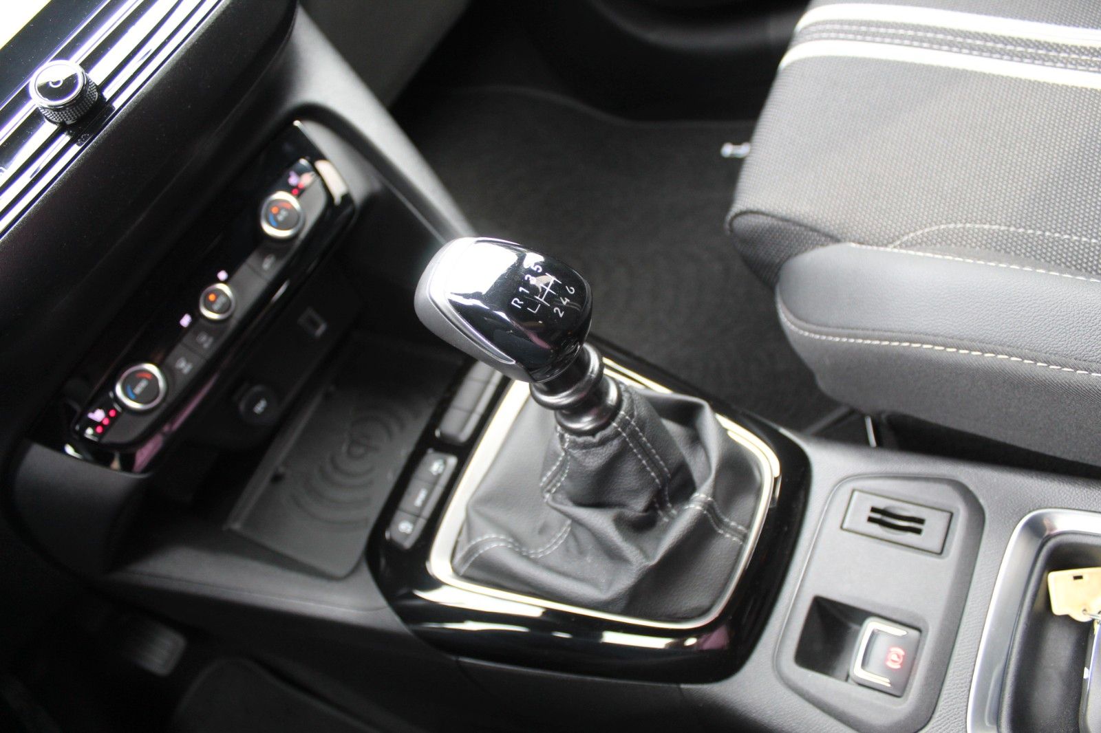 Fahrzeugabbildung Opel Corsa  GS Allw.*Navi*Sitzh.*Intellilux